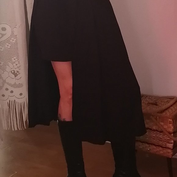 High low dress - Picture 2 of 7